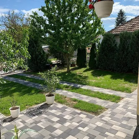 Marci Homestay Balatonboglar