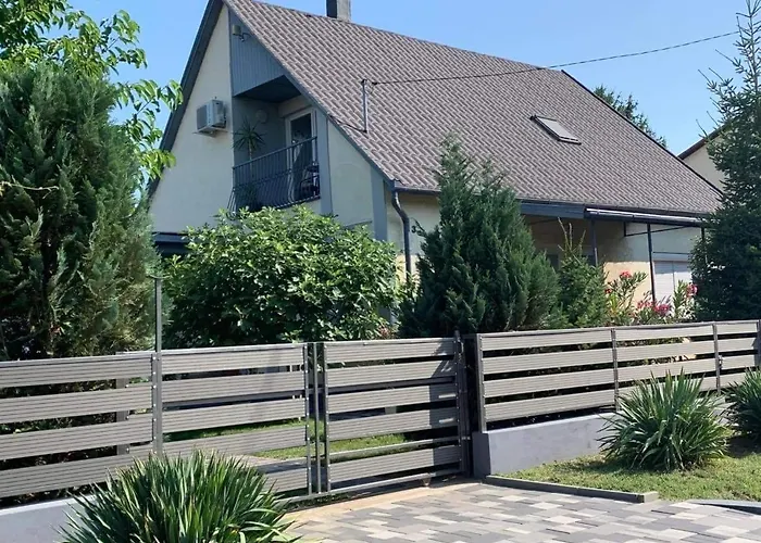 Marci منزل للإقامة Balatonboglár